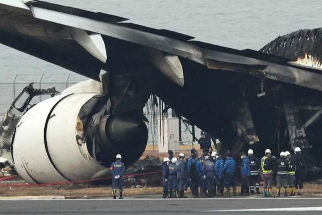一个月，发生3次飞机相撞事故！日本到底怎么了？
