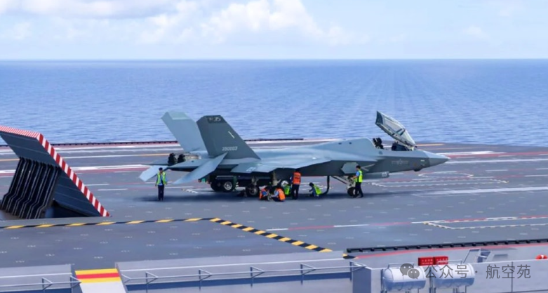 003航母船坞旁边,又一艘新型航母突然出现,令美军专家难以置信 003航母船坞旁边,又一艘新型航母突然出现,令美军专家难以置信