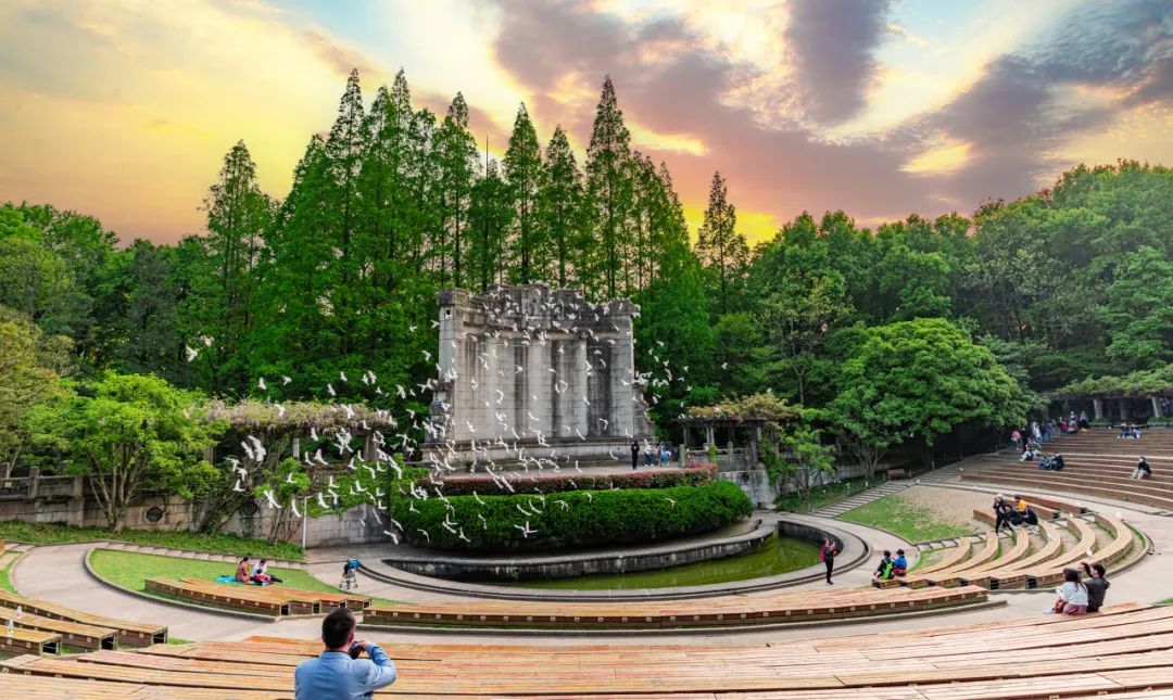 中国最爱改名的城市：改了40多次，曾用名70多个！如今名字超霸气，闻名天下！不输北京，此生必去......