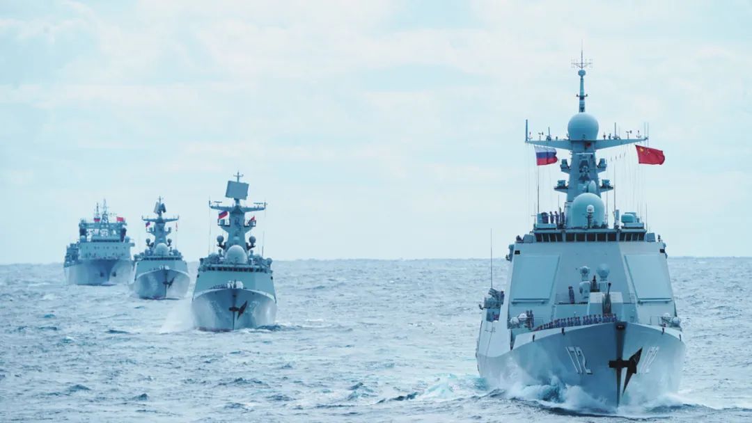 12艘无人艇“狼群攻击”!俄军舰剧烈爆炸,被乌克兰击沉!给中国海军也上了一课? 12艘无人艇“狼群攻击”!俄军舰剧烈爆炸,被乌克兰击沉!给中国海军也上了一课?