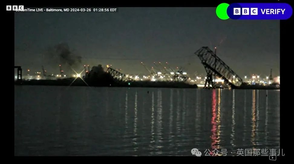 十万吨巨轮撞塌铁桥前绝望4分钟:全船停电,无法转向,直撞而去....