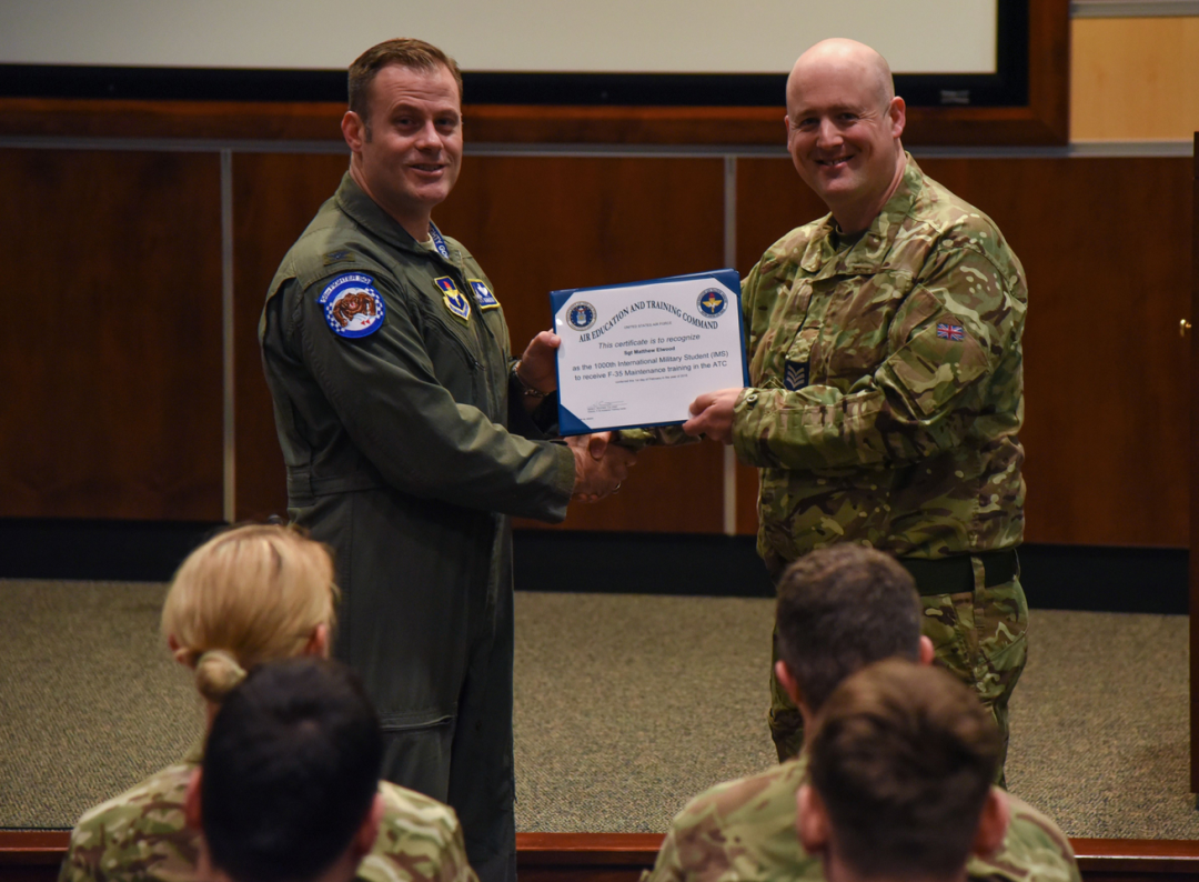 杂谈20240323,22年磨一肥,光辉灰了,海35亮相