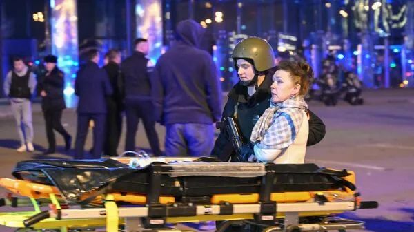 伤亡超过200人！莫斯科遭遇恐怖袭击，到底谁干的？