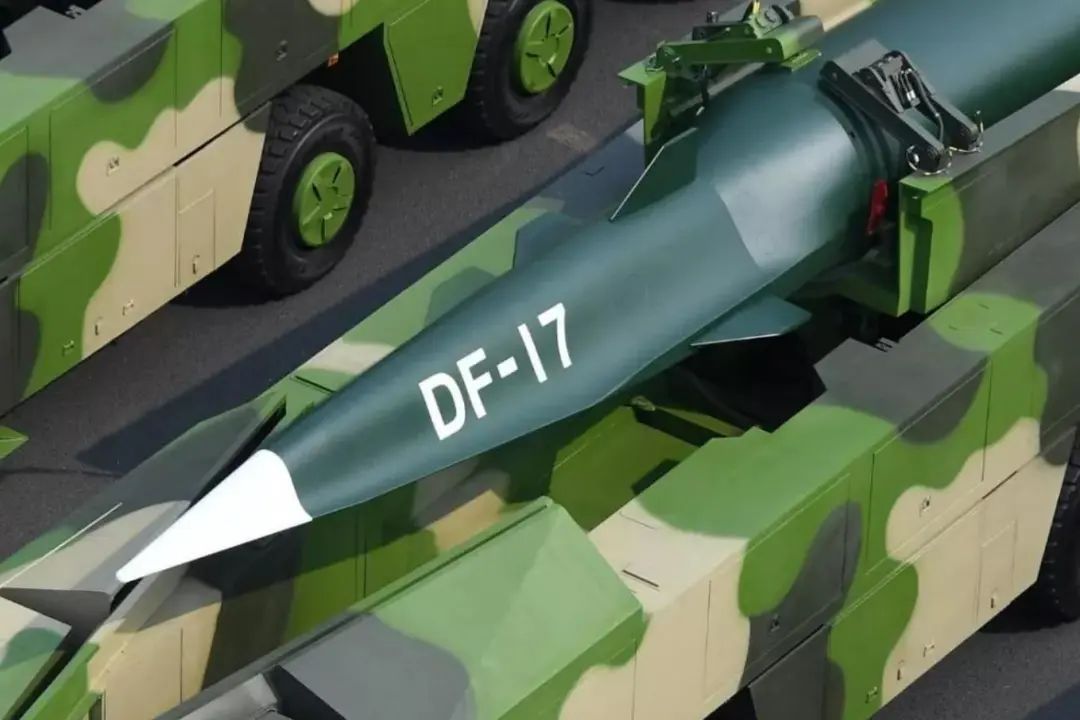 有高人指点?伊朗高超导弹400秒极速突防,撕裂世界最强防空网