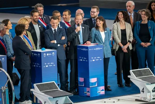 当着小马的面,法国运动员跳水失败笑翻全网,网友:很法国,可以笑,但不能嘲笑……