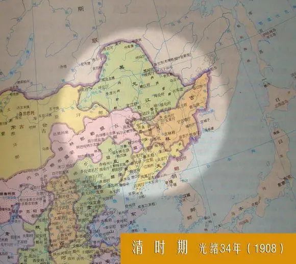 中国唯一的欧洲民族：40万俄罗斯人曾生活在中国，为何消失了？