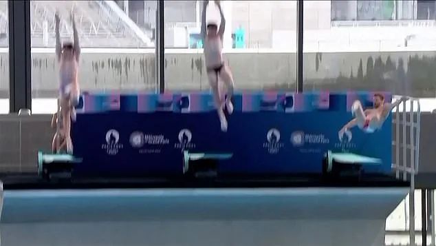 当着小马的面,法国运动员跳水失败笑翻全网,网友:很法国,可以笑,但不能嘲笑……