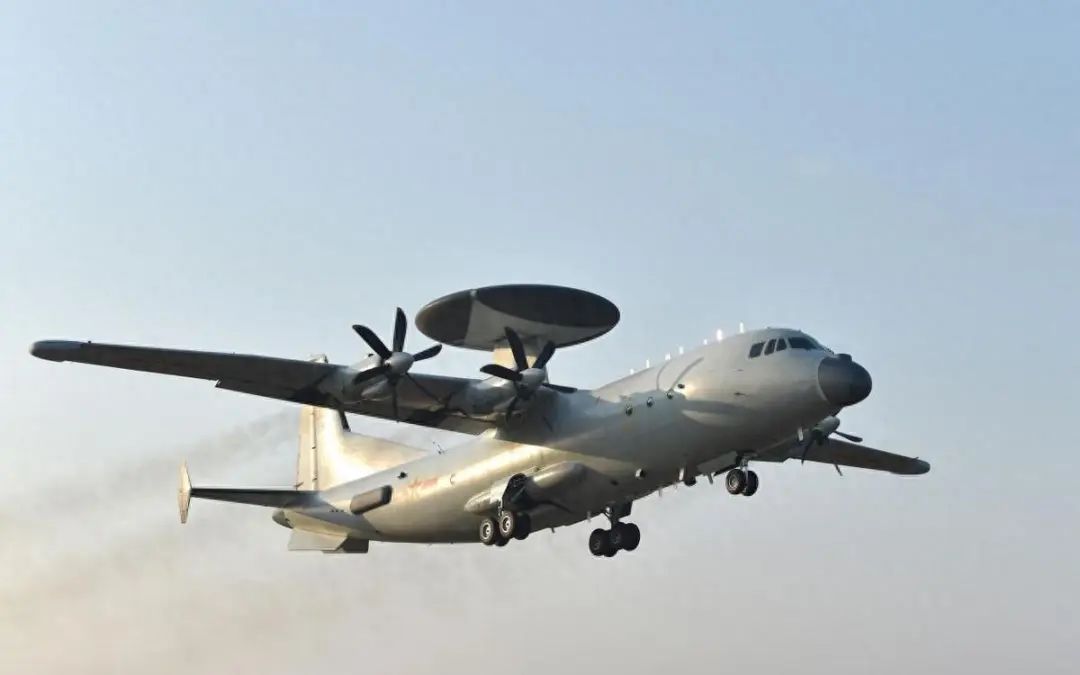 260公里外拦截掠海导弹,空警-600的绝活,最先上的不是福建舰