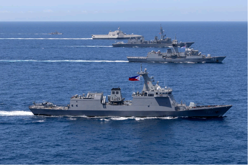 突发！菲律宾爆料：四国南海演习遭两艘中国舰艇冷眼旁观！