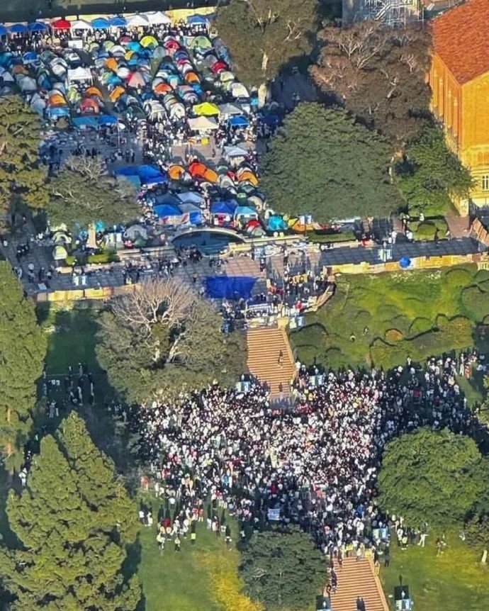 美国人,都知道“苍天已死,黄天当立”了