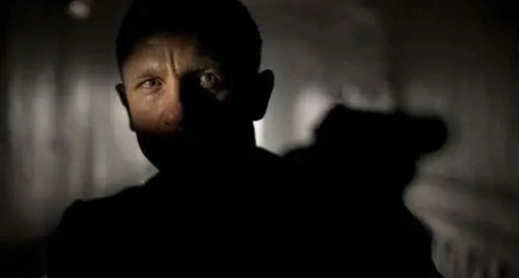 从不传递情报,最恐怖的是躺平间谍