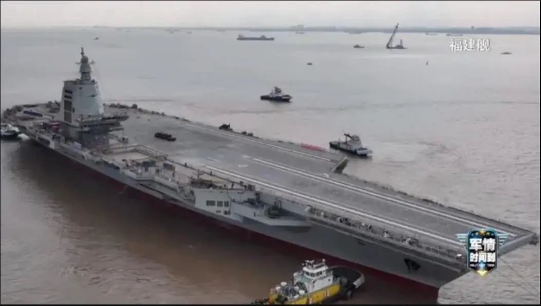 消息很突然,没有任何征兆!8万吨超级航母,欧亚第一巨舰首航