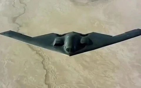 空射ASBM首次公开发射场景，意味着大蝙蝠已经到位？