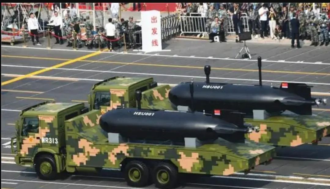 核航母将过时?中国版“波塞冬”亮相,猎杀潜航,突破美军防御