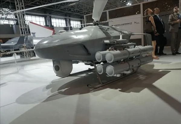 卫星过顶长江口,拍到双体巨舰!中国第四艘航母曝光,不是核动力