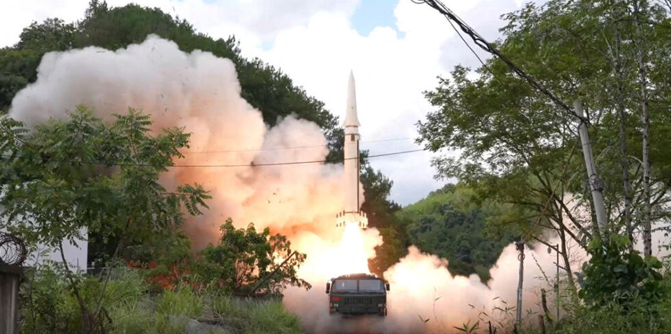 西方收到最新情报，解放军为美军准备的导弹，已经超过了1万枚