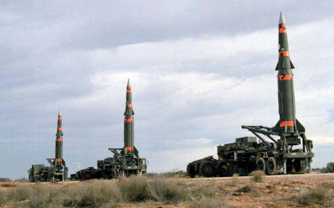 中美中程弹道对决