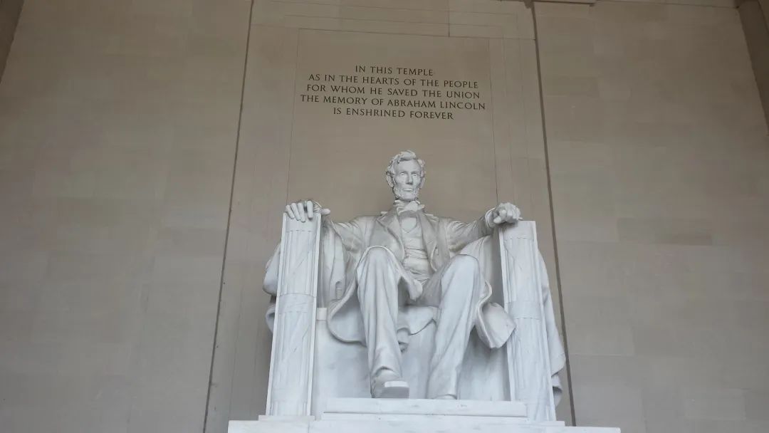 最近，意想不到，又一桩搞笑事