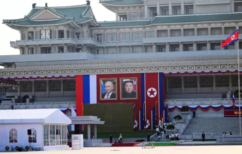 韩国作为世界中枢，对俄罗斯这种边缘文明发出严正警告