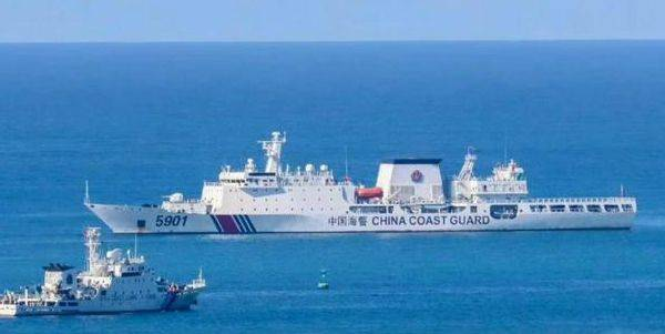 菲律宾连续硬闯仙宾礁中国海警船,是因为坐滩船没有补给,要“断顿”了? 菲律宾连续硬闯仙宾礁中国海警船,是因为坐滩船没有补给,要“断顿”了?
