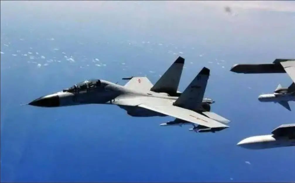 给脸不要,菲律宾继续碰瓷,要派战斗机去黄岩岛,不怕被击落? 给脸不要,菲律宾继续碰瓷,要派战斗机去黄岩岛,不怕被击落?