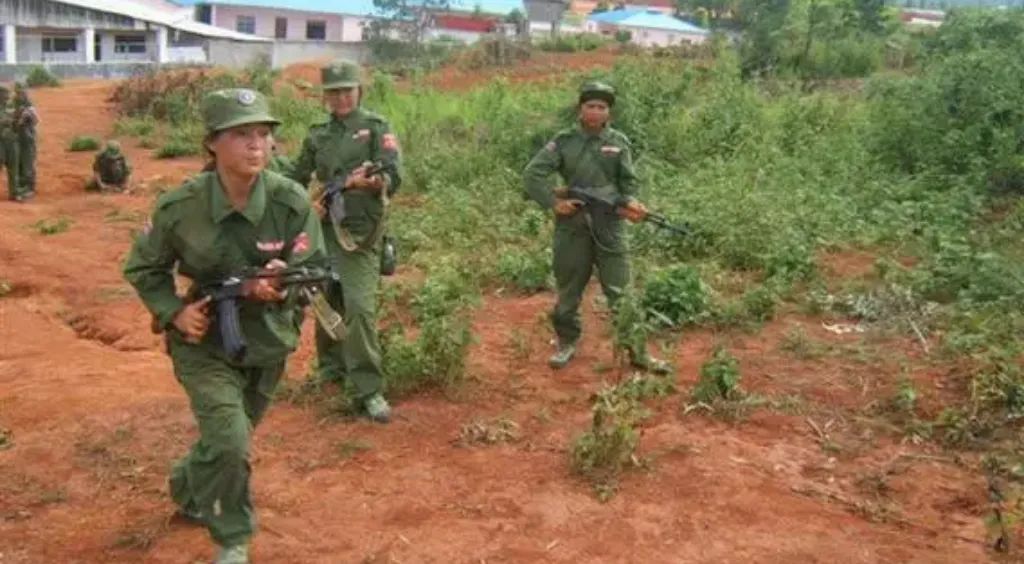 缅甸果敢既然选择了汉族,那就面临着血腥的斗争吧 缅甸果敢既然选择了汉族,那就面临着血腥的斗争吧