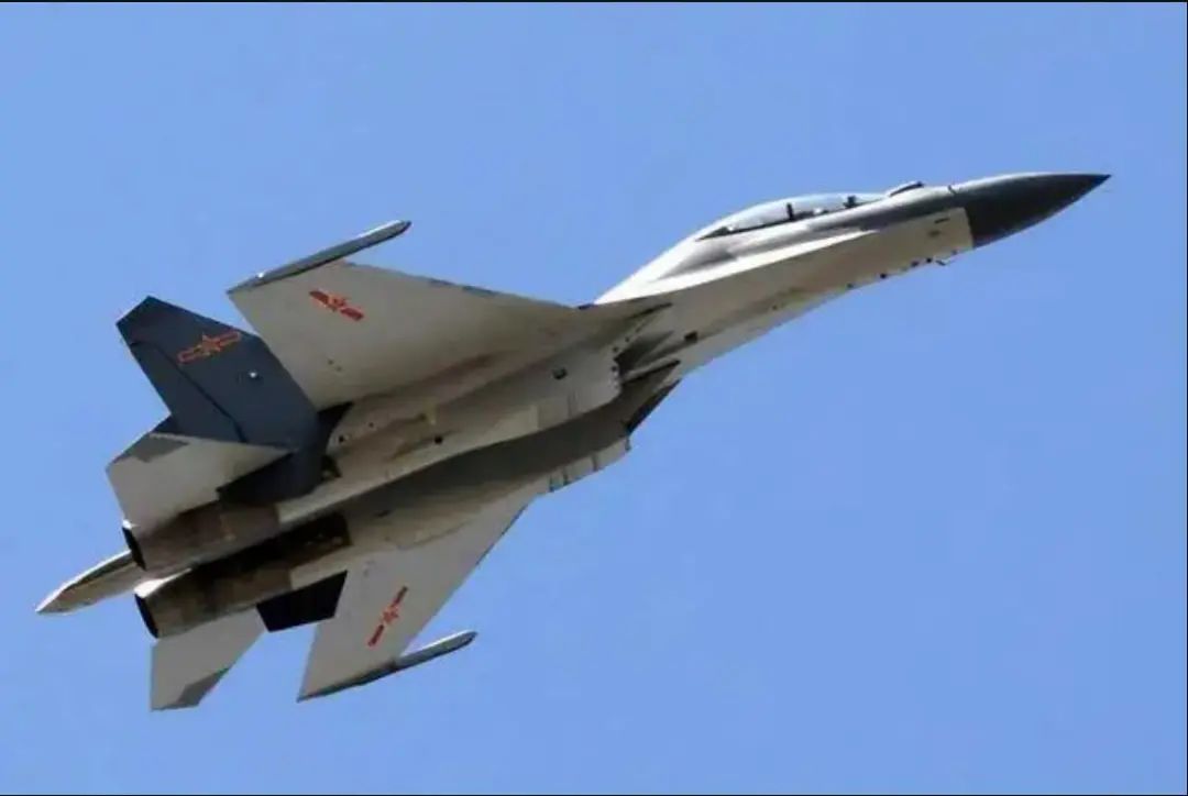 给脸不要,菲律宾继续碰瓷,要派战斗机去黄岩岛,不怕被击落? 给脸不要,菲律宾继续碰瓷,要派战斗机去黄岩岛,不怕被击落?