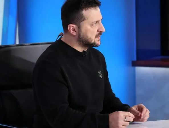 泽连斯基宣布:“首次成功试射” 泽连斯基宣布:“首次成功试射”