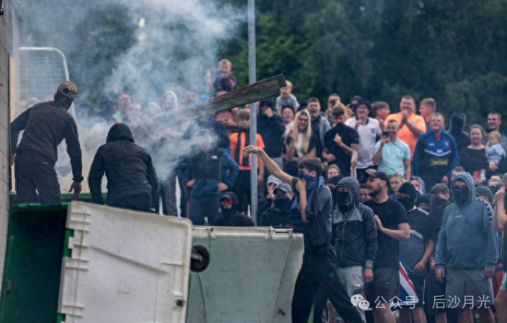 英国别哭!“靓丽的风景线”还需更加靓丽! 英国别哭!“靓丽的风景线”还需更加靓丽!