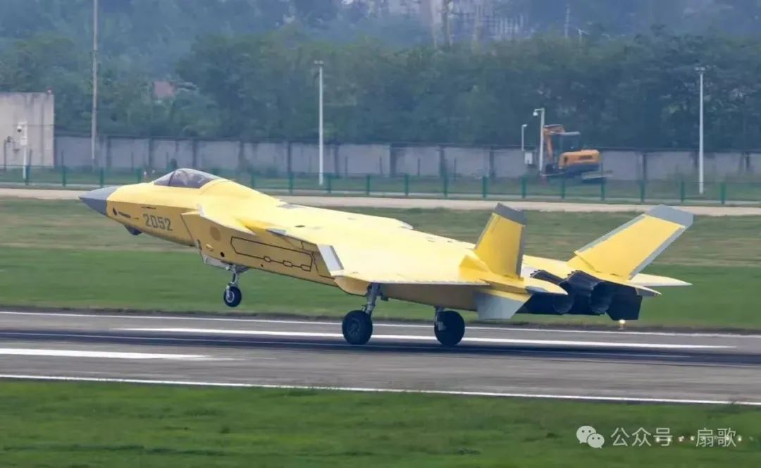 歼20已经装备涡扇15发动机，具备了6代机的特征