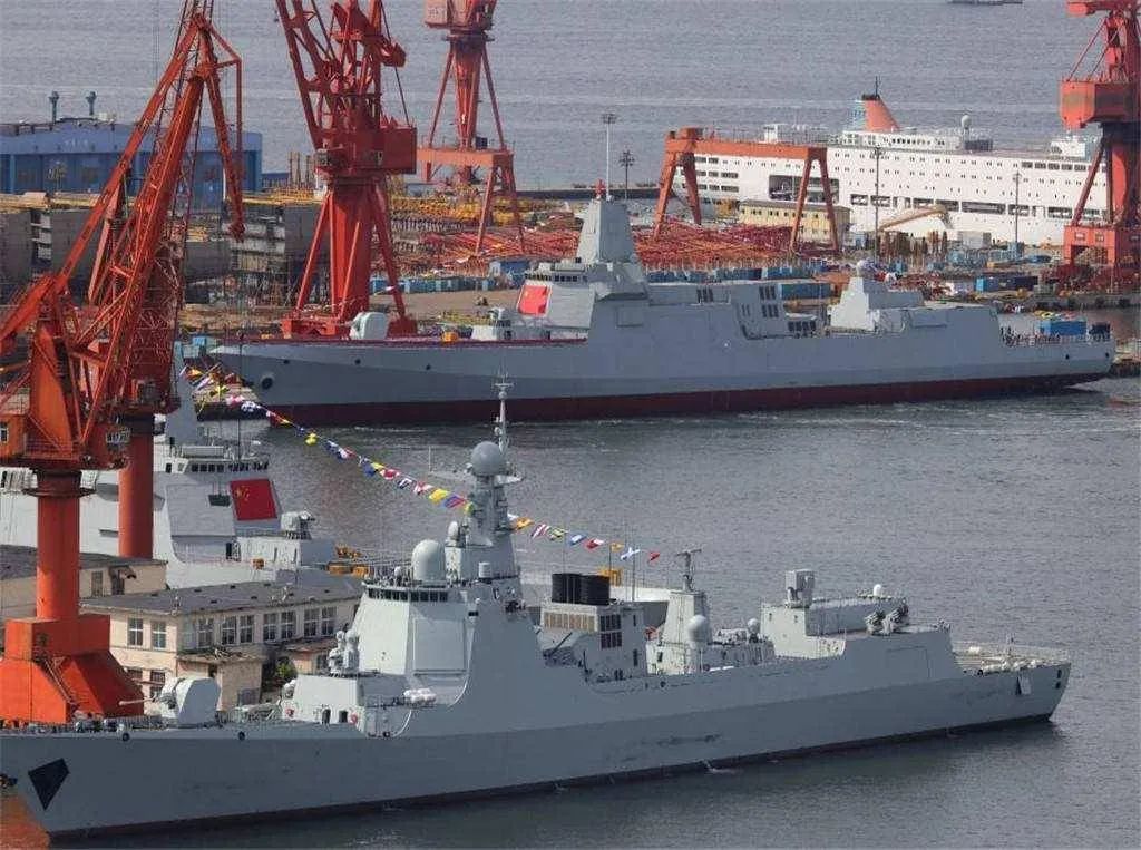 发展052E还是055青春版?军迷热议:9000吨级驱逐舰,中国海军真的需要吗? 发展052E还是055青春版?军迷热议:9000吨级驱逐舰,中国海军真的需要吗?
