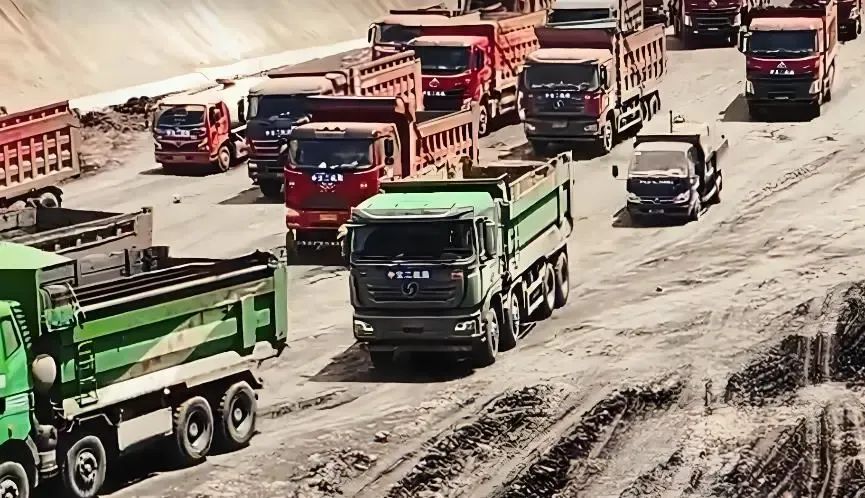 基建狂魔:从柬埔寨运河到月球基地 基建狂魔:从柬埔寨运河到月球基地