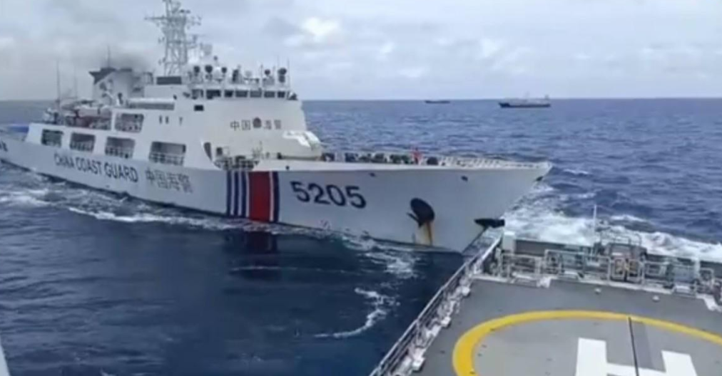 见到上级后,菲舰长忍不住抽泣,含泪哭诉撤出仙宾礁的真相 见到上级后,菲舰长忍不住抽泣,含泪哭诉撤出仙宾礁的真相