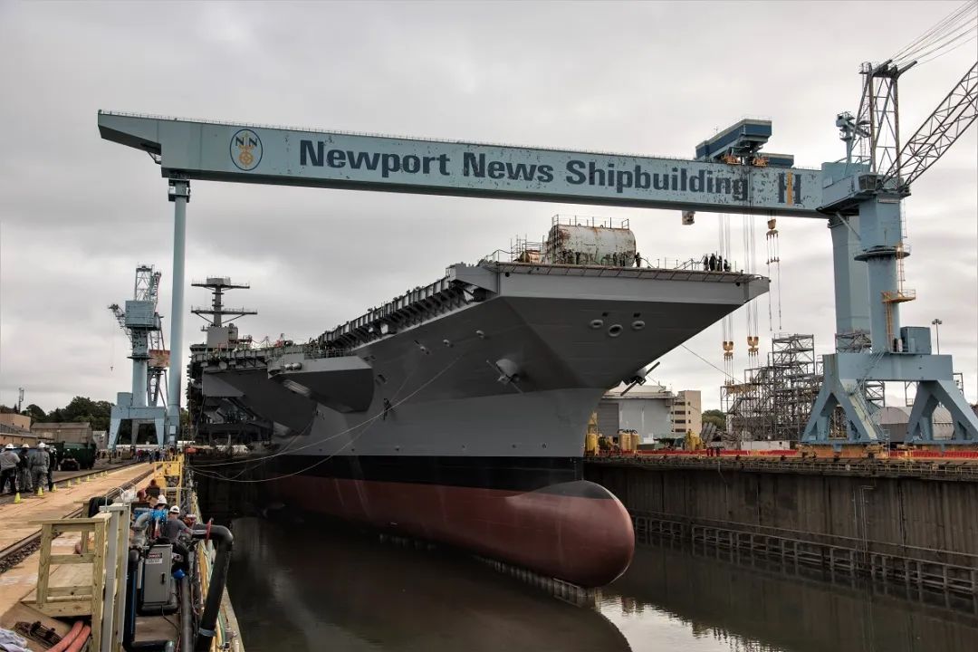 一年不如一年，美国航母船厂承认：发现大量焊接缺陷