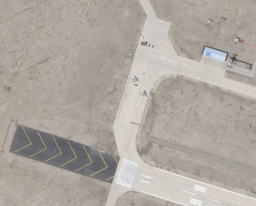 中国隐形无人机现身秘密基地!“美国拱手将该领域优势让给中国” 中国隐形无人机现身秘密基地!“美国拱手将该领域优势让给中国”