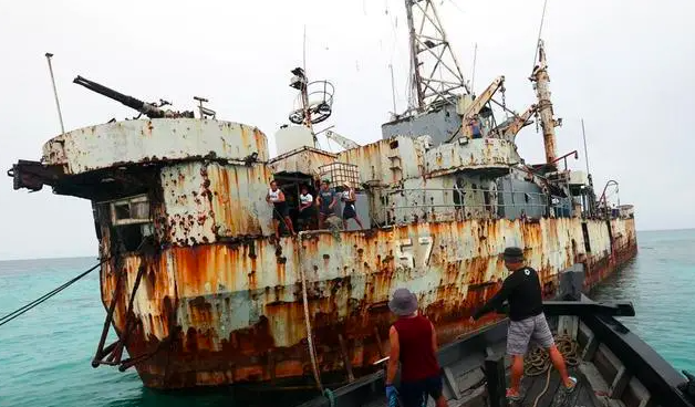 菲律宾威胁中国：若解放军拖走仁爱礁军舰，菲军将引爆第三次世界大战！