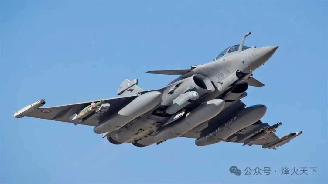 歼10再出局! 歼10再出局!