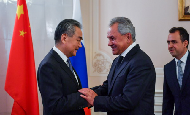 王毅外长北上俄罗斯,见到绍伊古之后,对中俄关系有了新说法 王毅外长北上俄罗斯,见到绍伊古之后,对中俄关系有了新说法