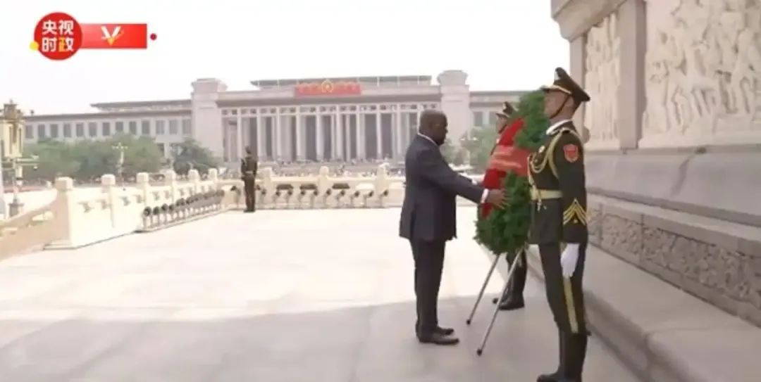 走狗和叛徒的下场! 走狗和叛徒的下场!