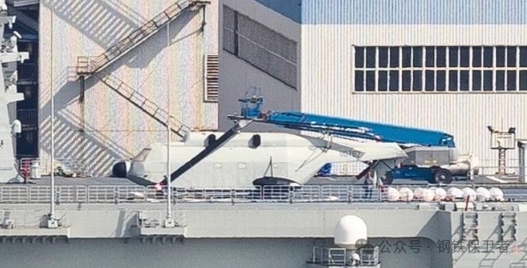 与076不是取代关系!075四号舰海试后返回船厂,展示4款舰载直升机模型,舰载无人直升机再次现身 与076不是取代关系!075四号舰海试后返回船厂,展示4款舰载直升机模型,舰载无人直升机再次现身