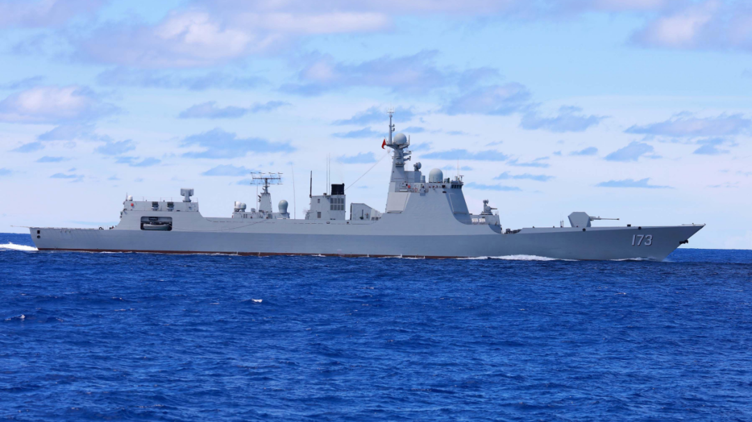 【铁甲】中方最新核潜艇093B正式露面，性能接近世界一流