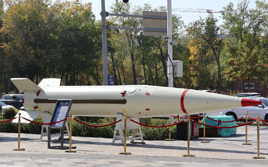 这么豪横?俄罗斯急缺的导弹,我国却大批退役,东风15能出口吗? 这么豪横?俄罗斯急缺的导弹,我国却大批退役,东风15能出口吗?