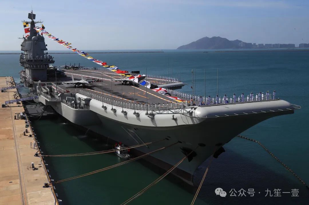 苏联一共建了9艘航母,为什么俄罗斯只分到1艘?剩下8艘哪去了? 苏联一共建了9艘航母,为什么俄罗斯只分到1艘?剩下8艘哪去了?