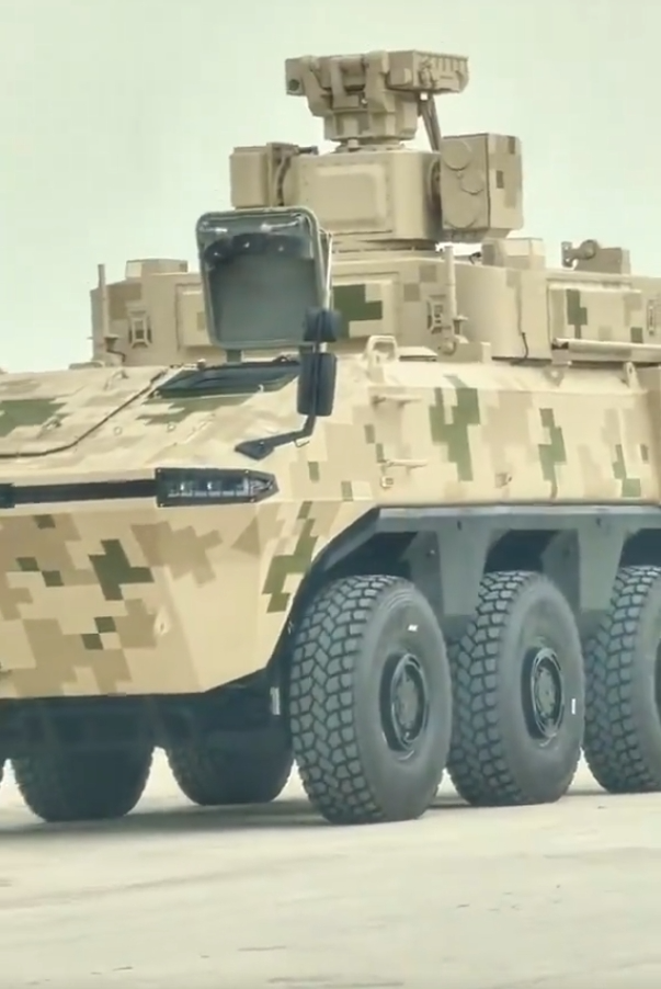 155毫米巨炮装上轮式战车？VN-22车族亮相珠海航展，还有反无人机的高端型号！