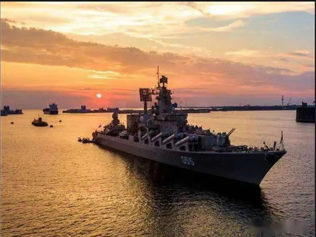 解放军出动055大驱,俄军看了很羡慕!事实证明,中国的路走对了 解放军出动055大驱,俄军看了很羡慕!事实证明,中国的路走对了