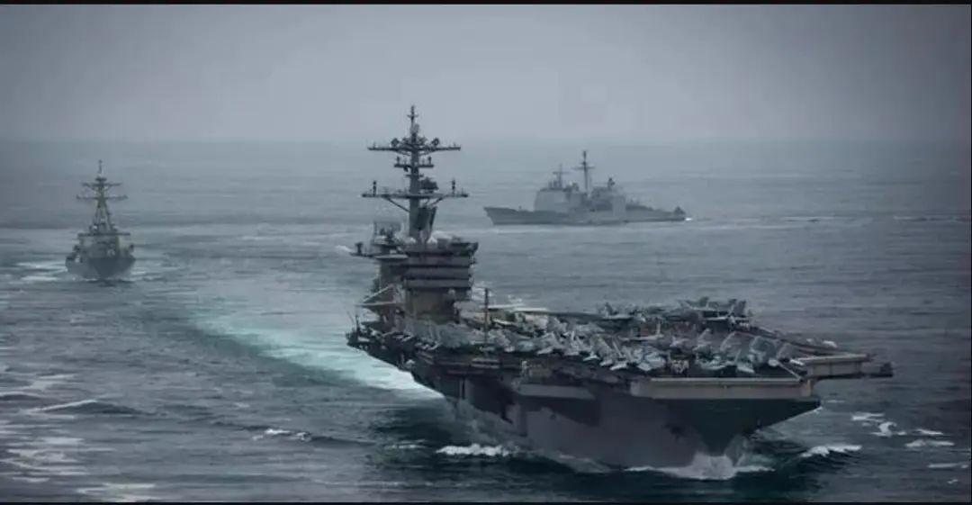 辽宁舰夜过台海海峡,美军嗅到危险信号,核动力航母全速回航亚太 辽宁舰夜过台海海峡,美军嗅到危险信号,核动力航母全速回航亚太