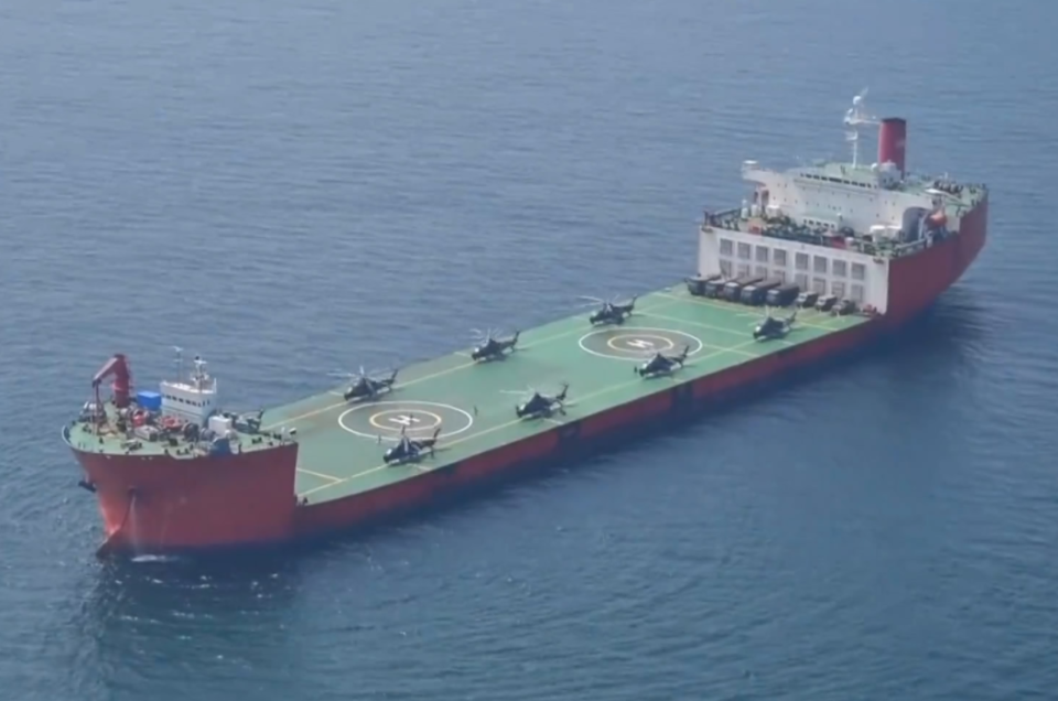 为台海作战而生?央视公开4万吨“民间航母”,甲板上一幕太震撼 为台海作战而生?央视公开4万吨“民间航母”,甲板上一幕太震撼