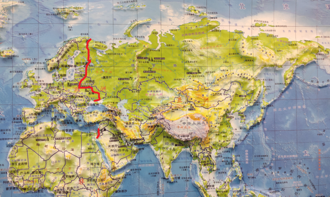 普京和伊朗新总统首次见面,寥寥数话背后,潜藏的信号让美以寝食难安 普京和伊朗新总统首次见面,寥寥数话背后,潜藏的信号让美以寝食难安