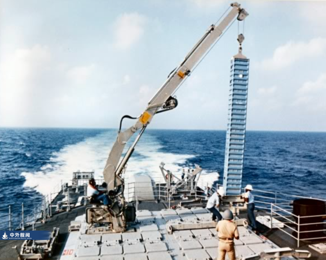长津湖号完成美军首次航行间垂发再装填 长津湖号完成美军首次航行间垂发再装填