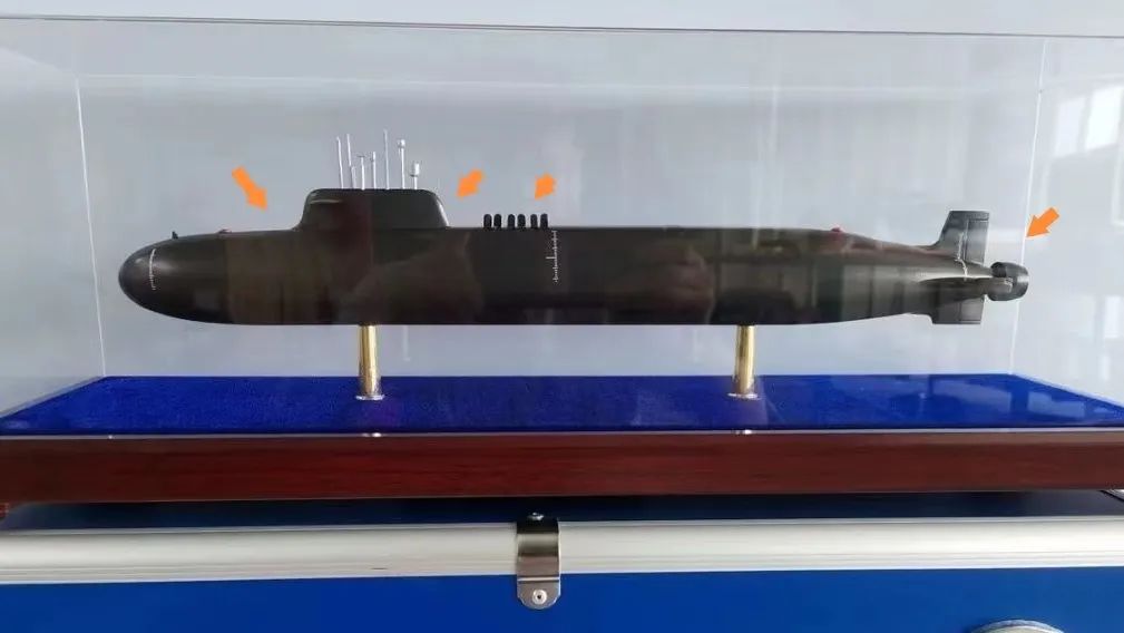 【铁甲】中方最新核潜艇093B正式露面，性能接近世界一流